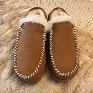 Mikinos Cozy Faux Fur Lined Suede Moccasin Slippers - Chestnut